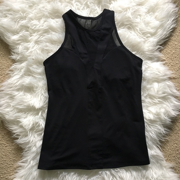LIKE NEW Fabletics Black Jessi Tank w/ Mesh Medium - Picture 2 of 5
